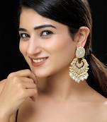 Gold finish mother of pearls chandbaali