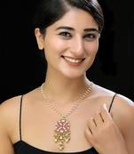 Gold finish kundan mother of pearls pendant