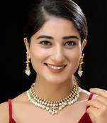 Gold finish kundan mother of pearls necklace set