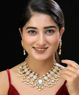 Gold finish kundan mother of pearls necklace set 1