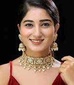 Gold finish kundan mother of pearls necklace set