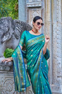 Green Women Silk Blend Woven Design Saree with Blouse For Women 4