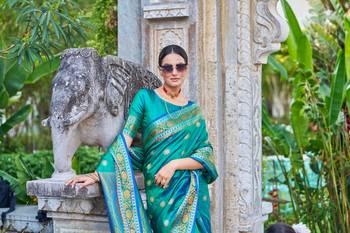 Green Women Silk Blend Woven Design Saree with Blouse For Women 5