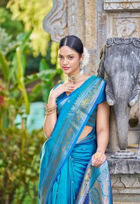 Teal Women Silk Blend  Woven Design Saree with Blouse For Women 4