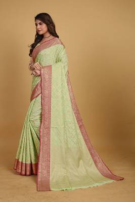 Green Woven Design Faux Banarasi Silk Jaquard Saree With Blouse 4