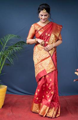 Maroon woven paithani silk saree with blouse 2