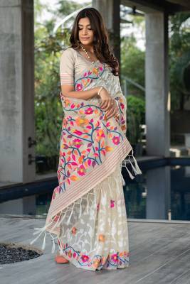 Off White Cotton Multicolor Floral Printed Jamdani Saree 1