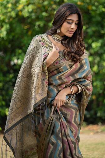 Rangkat Gunsmoke Grey Leheriya Design Faux Banarasi Organza Saree