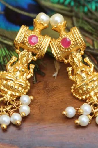 Gold platted lakshmi ruby pearl necklace set