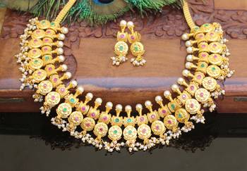 Gold platted ruby pearl necklace set 2