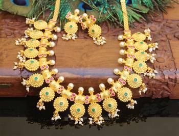 Gold platted ruby pearl necklace set 1