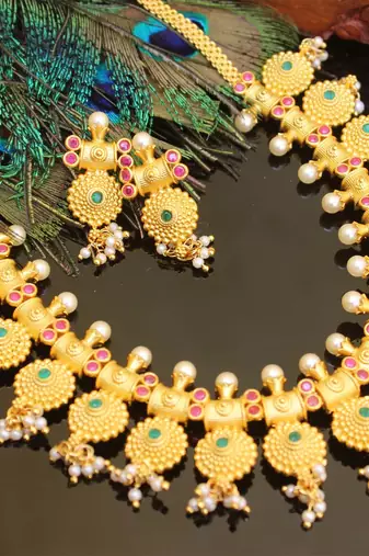 Gold platted ruby pearl necklace set