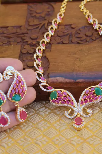 Gold platted cz peacock necklace set