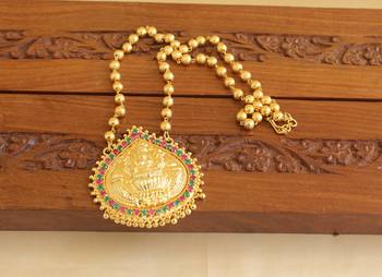 Gold platted lakshmi necklace 2
