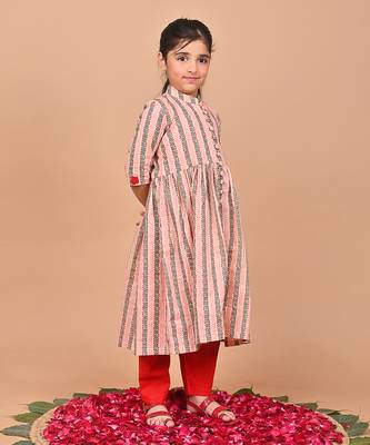 Basil printed cape set 2