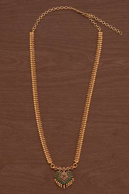 Golden Leaf Design Necklace with Pendant 2