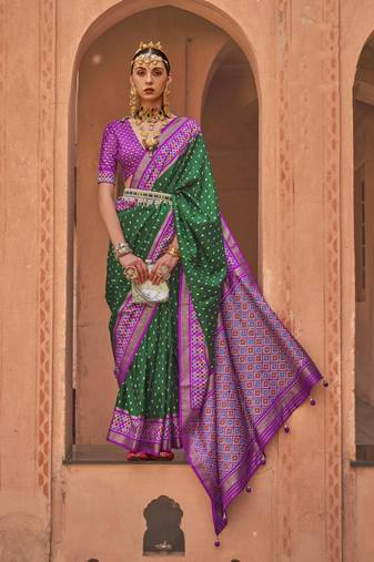 Green silk blend Blend Saree With Unstitched Blouse Piece