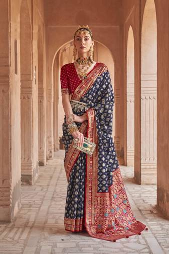 Navy Blue silk blend Blend Saree With Unstitched Blouse Piece