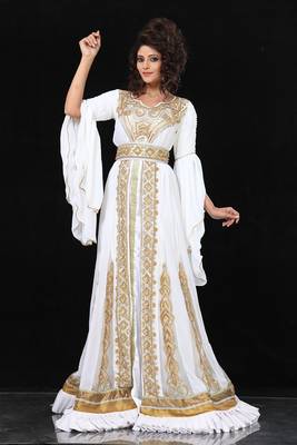 Wedding takchita white moroccan kaftan 2