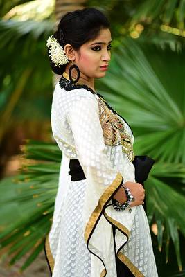 Exquisite black traditional embroidered kaftan 3