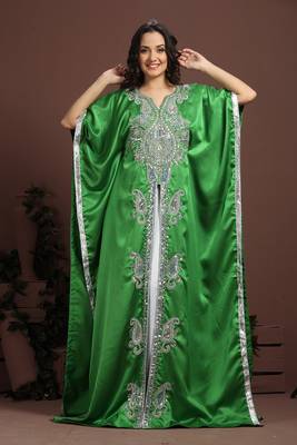 Exquisite green traditional embroidered kaftan 1
