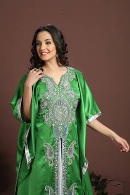 Exquisite green traditional embroidered kaftan 3