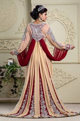 Beautiful arabic muslin wedding cream and maroon bridal kaftan 3
