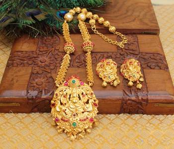 Gold platted ruby temple pearl long necklace with screw back earring 3