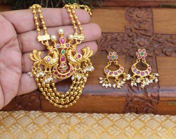 Gold platted ruby peacock long necklace with screw back earring 2