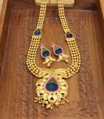 Gold platted peacock feather long necklace with screw back earring