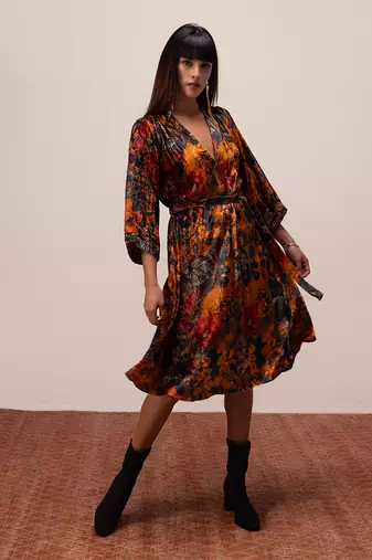 Nargis midnight midi dress