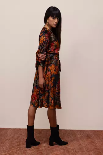 Nargis midnight midi dress