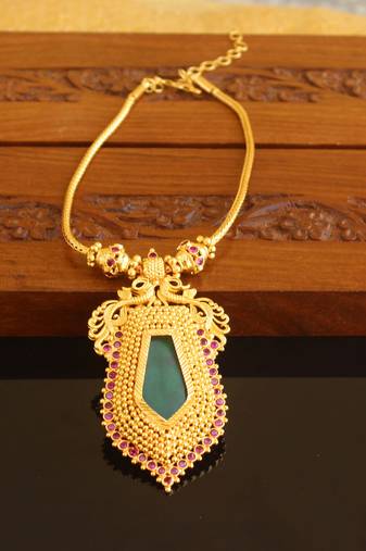 Kerala style gold platted nagapadam peacock palakka necklace