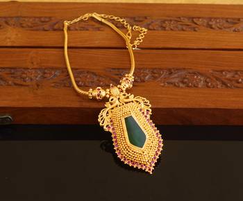Kerala style gold platted nagapadam peacock palakka necklace 2