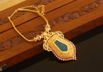 Kerala style gold platted nagapadam peacock palakka necklace 3