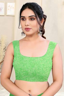Light green chiffon floral print border saree with unstitched blouse piece 5