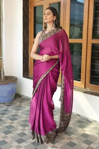 Wine Chiffon Solid/Abstract Printed Saree With Unstitched Blouse Piece
