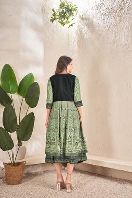 Women cotton foil printed kurti 3