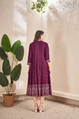 Women cotton foil printed kurti 3