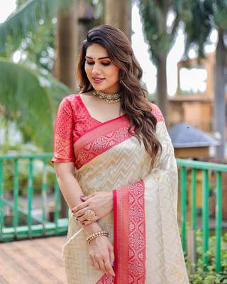 Beige Banarasi Silk Blend Zari Weaving Saree With Blouse For Women 4