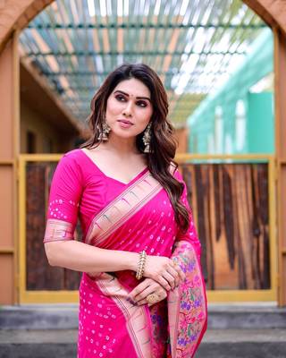 Pink Designer Paithani Bandhej With Faux KANJIVARAM Border Zari Weaving Rich Pallu Saree With Blouse For Women 5