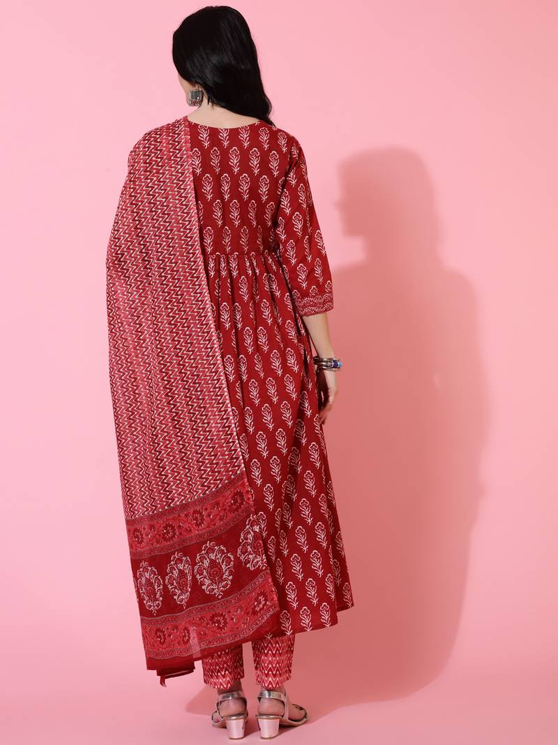 Kimayra cotton calf length semi flared 3/4 sleeves printed round neck kurta bottom dupatta set