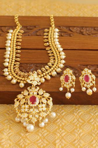 Gold platted ruby cz pearl short necklace set