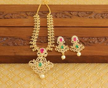Gold platted ruby cz short necklace set 1