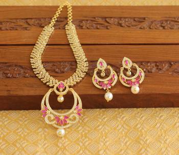 Gold platted ruby cz pearl short necklace set 1
