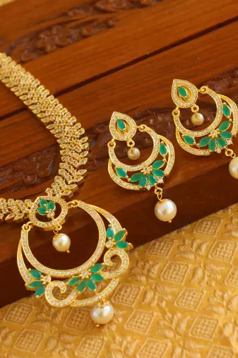 Gold platted ruby cz pearl short necklace set