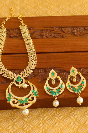 Gold platted ruby cz pearl short necklace set