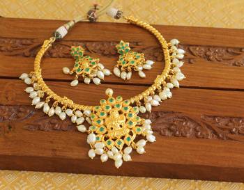 Gold platted ruby temple pearlnecklace set 1