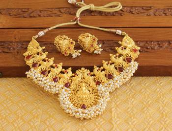 Gold platted kempu temple peacock necklace set 2