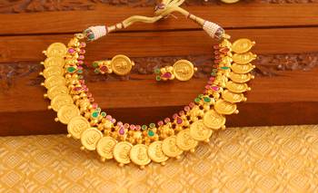 Gold platted kempu lakshmi kasu necklace set 1